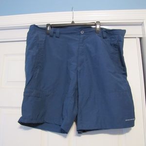 Columbia cargo shorts